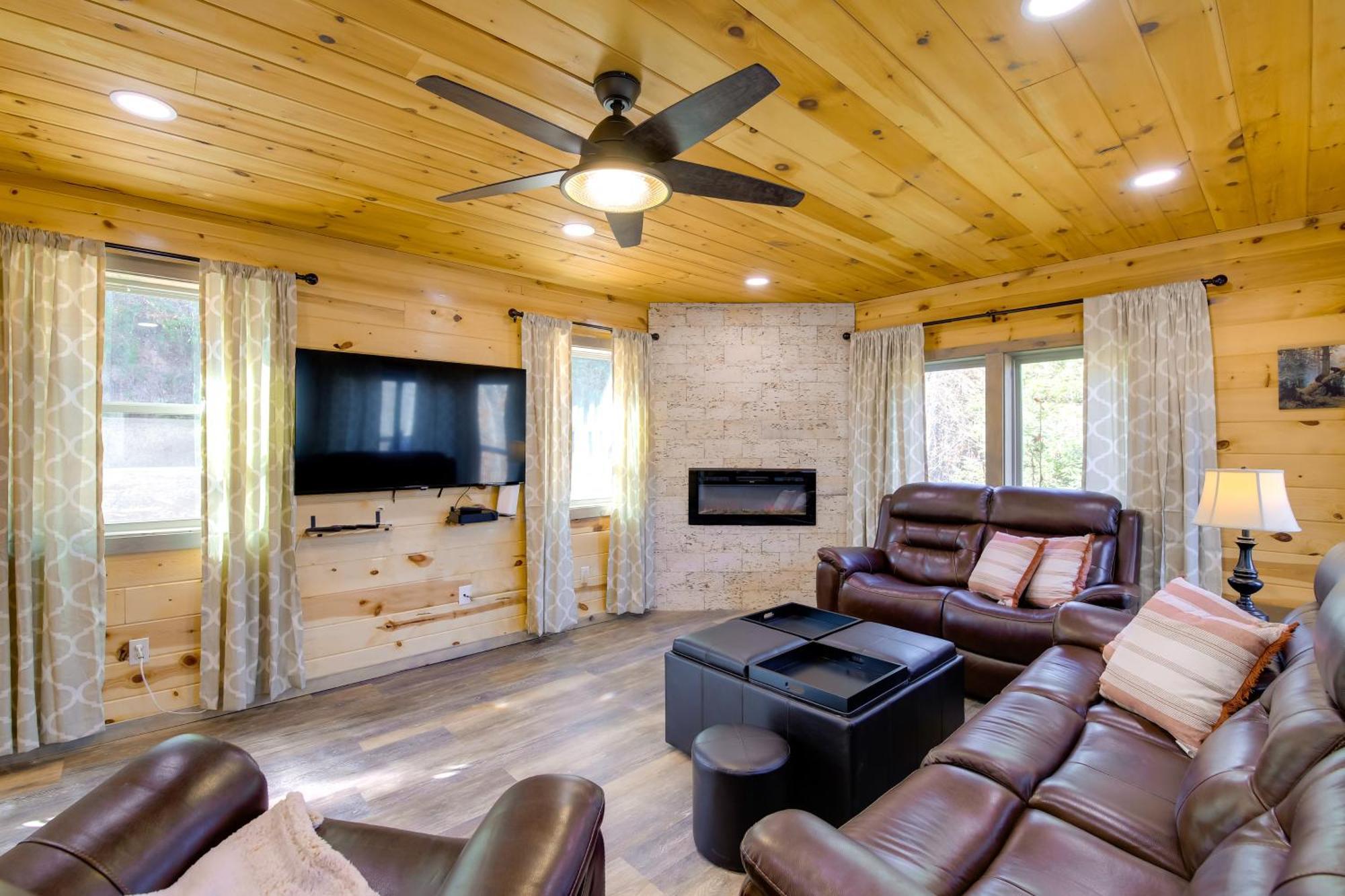 Gatlinburg Cabin With Game Room, Hot Tub And Mtn Views Exterior photo