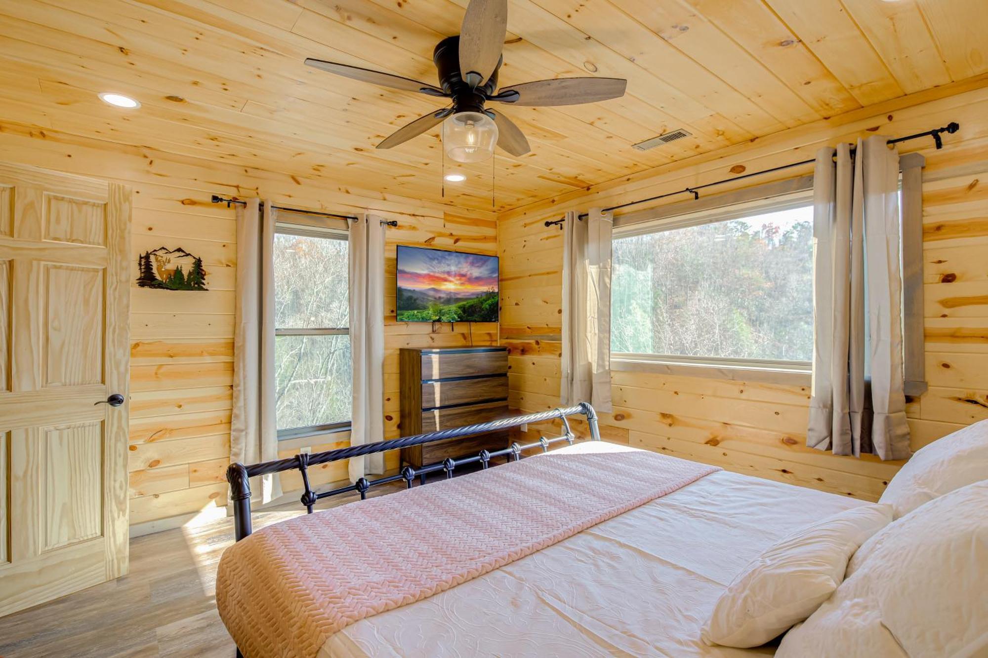Gatlinburg Cabin With Game Room, Hot Tub And Mtn Views Exterior photo